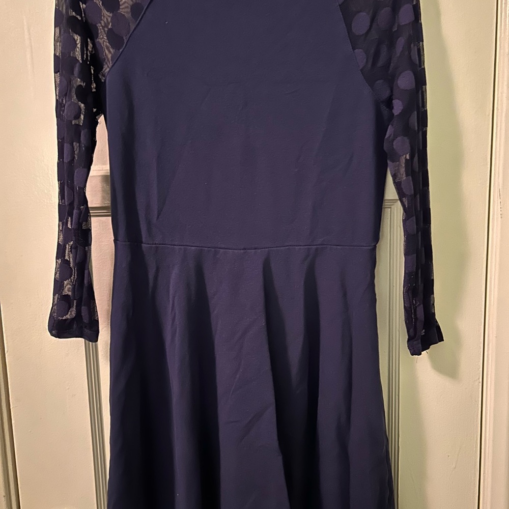 Express.small size.Good condition. - Picture 3 of 3